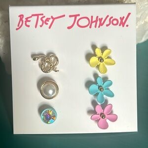New Betsey Johnson Whimsical Pastel Floral Snake Pearl Rhinestone Stud Earrings